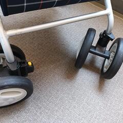 美品！介護用歩行器の画像