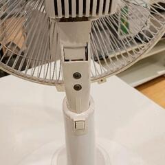 0730-096 扇風機※首の伸縮のストッパーが効かない。傷ありの画像