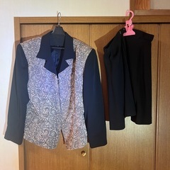 レディーススーツ　ジャケット＆スカートの画像