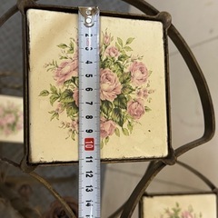 東W25 アイアン ヨーロピアン風 花台 螺旋 インテリア 薔薇の画像
