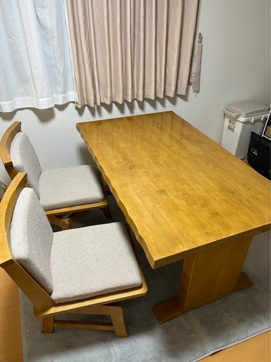 ダイニングテーブル 椅子2脚・ベンチ付き