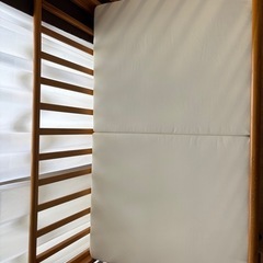 ベビーベッドの画像