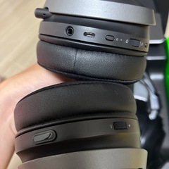 RAZER ヘッドホン　NARI ULTIMATEの画像