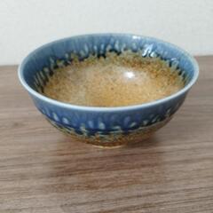 陶器の丼（サイズ大）中古品✖４個の画像
