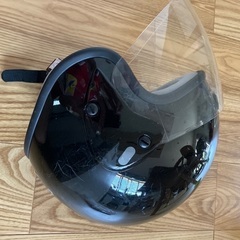 バイクのヘルメットの画像