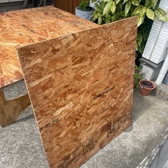 オシャレな作業台　折り畳み　組み立て式　の画像