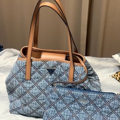GUESSレア新品未使用品の画像