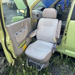 格安福祉車両？助手席電動？の画像