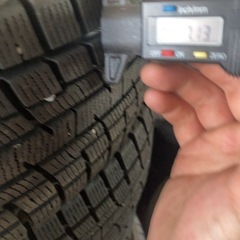 溝たくさん冬4本セット！16570R14の画像