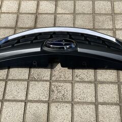 【中古/長期保管品】■スバル■インプレッサ？■フロントグリル■詳細不明■91695と交換か？■の画像
