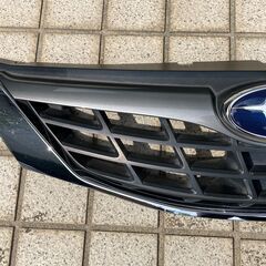 【中古/長期保管品】■スバル■インプレッサ？■フロントグリル■詳細不明■91695と交換か？■の画像