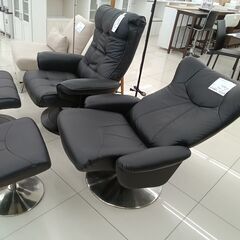 ★リユースのサカイ日立店★HJ7254  オットマン付チェア ブラック H85-100×D70-115×W82 クリーニング済み の画像