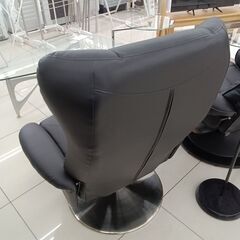 ★リユースのサカイ日立店★HJ7254  オットマン付チェア ブラック H85-100×D70-115×W82 クリーニング済み の画像
