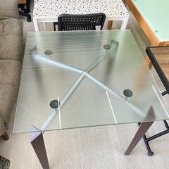 店頭引き渡し 中古 ガラス ダイニングテーブル マルチテーブル 正方形 家具 おしゃれの画像