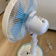 【リユースのサカイ野々市店】扇風機　ユアサ　AT-3308VRL 2017年製　※クリーニング済みの画像