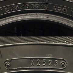 DUNLOP WINTER MAXX WM02 205/60R16 16インチ スタッドレス 4本 23年製 バリ溝 ビアンテ プリウスα SAI ジューク ヴォクシー等　(KTA291)クレジットカード QRコード決済可能の画像