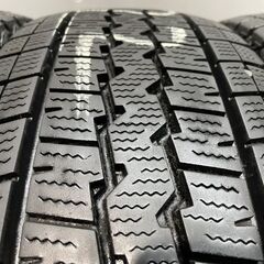 DUNLOP WINTER MAXX SV01 195/80R15 107/105L LT 15インチ スタッドレス 4本 22年製 バリ溝 ハイエース キャラバン等　(KTA294)クレジットカード QRコード決済可能の画像