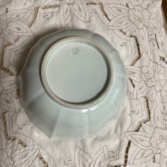 桔梗の花形の深鉢 青磁の画像