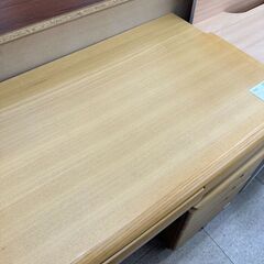 ★リユースのサカイ高崎店★TJ12333 コイズミファニテック(株) 学習机 ライトブラウン H75.5×D66×W100 クリーニング済みの画像