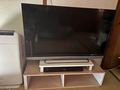 テレビとブルーレイレコーダー一式