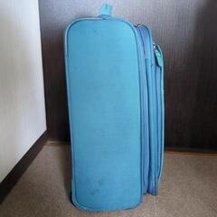 American Touristerスーツケースの画像
