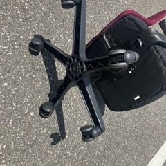 回転イス　高さ調整付き　椅子の画像