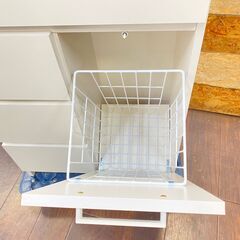 ジ322/  洗面所収納 隙間収納 トイレ 洗面所 ランドリー収納 隠せる脱衣カゴ付きサニタリーチェスト カゴ1個 引き出しの画像