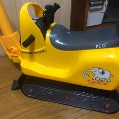 美品、子供乗用ショベルカーの画像