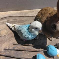 ガーデニング　うさぎさんとインコちゃんの置物とピック5つセットの画像