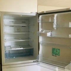 Hisense 冷蔵庫 HR-G36E3W 358Lの画像