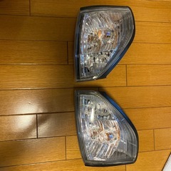 90系ランドクルーザープラド純正ウインカーランプの画像