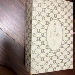 GUCCIの30年前のバッグの画像