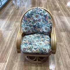 ラタン回転チェア【町田市再生家具】　251288の画像