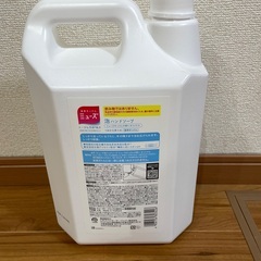 ミューズ ハンドソープ 泡 詰め替え4.8L業務用サイズ（開封済み）譲りますの画像