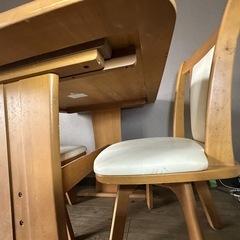 最終日　テーブルセット　2人掛けの画像