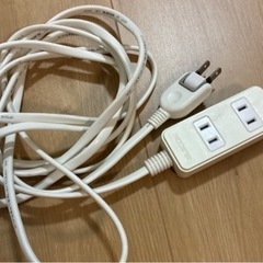物干し竿　2本と延長コードの画像
