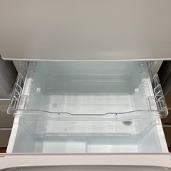 5ドア冷蔵庫 TOSHIBA GR-V41GHの画像