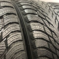 nokian R3 SUV 275/45R20 スタッドレス OZ オズレーシング キャニオン 20インチ 8.5J5HPCD130+52 20年製 バリ溝 audi/Q7等 (MTB828MYR)クレジットカード QRコード決済可能の画像