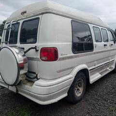 ダッジラムバン コンバージョン B2500 リアLSDで冬道楽々 キャンピングカー、キッチンカーベースにの画像