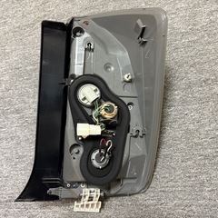 トヨタ　プリウス　30 後期　テールランプ　テールライト　左右セット　中古品の画像
