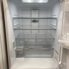5ドア冷蔵庫 HITACHI R-S40R(XW)の画像