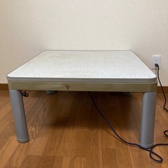 こたつ　リビングテーブル　75×75の画像