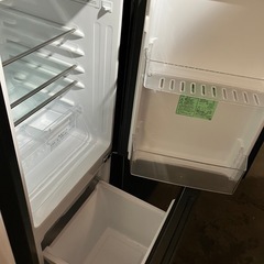 O 2507-774 Hisense ノンフロン冷凍冷蔵庫 2020年製 HR-G1501  動作確認済み 全定格内容積 154L キズ 汚れありの画像