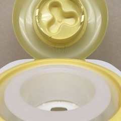 コンビ　紙おむつ処理ポット　においクルルンポイ
の画像