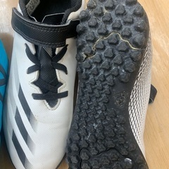 サッカーシューズ2足の画像