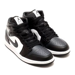 1スニーカー！新品、未使用、未開封、26cmJORDAN BRAND AIR JORDAN 1 MID DQ8426-010  の画像