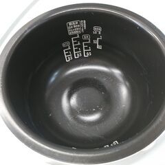 品質保証☆配達有り！6800円(税込）アイリスオーヤマ 3合炊き IHジャー炊飯器 グリーン 2022年製の画像