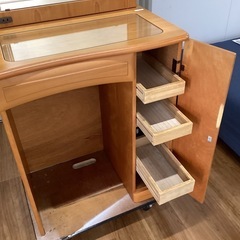 ドレッサー【町田市再生家具】　251289の画像