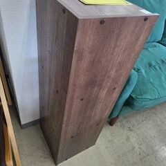 J8545【リユースのサカイ柏店】 コーナーラック クリーニング済の画像