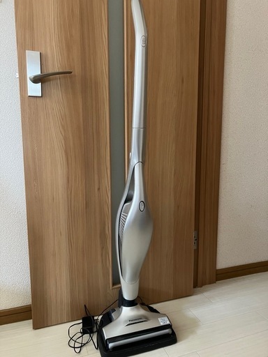 パナソニック スティック＆ハンド掃除機2022年製